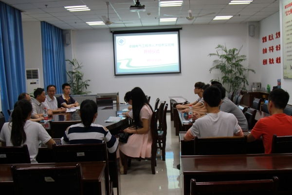 1498185811645003610.jpg IMG_2715.jpg